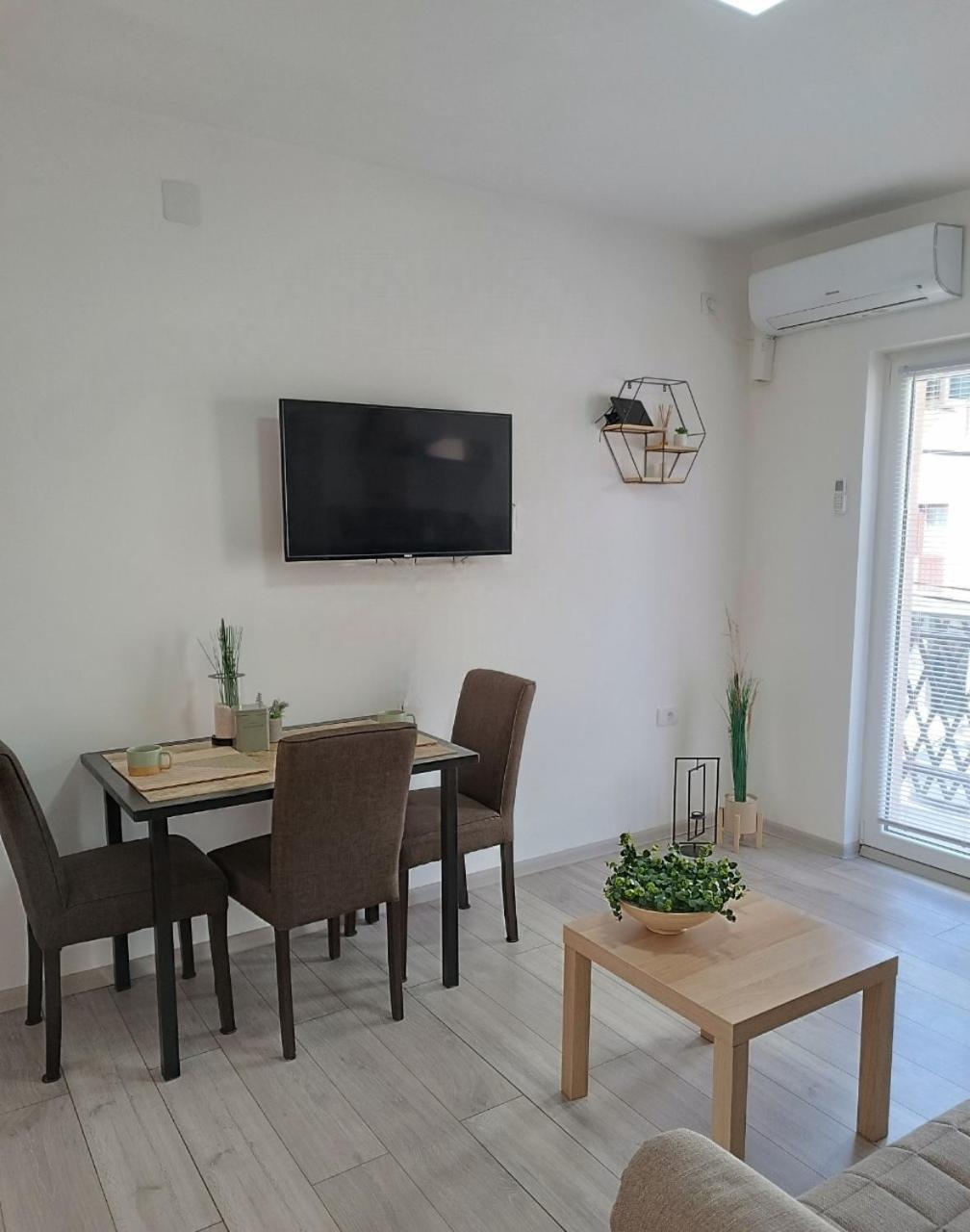 Suncani 1 Apartment